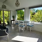 Σπίτι διακοπών Maison Charmante Avec Jacuzzi Et Cours D'eau *