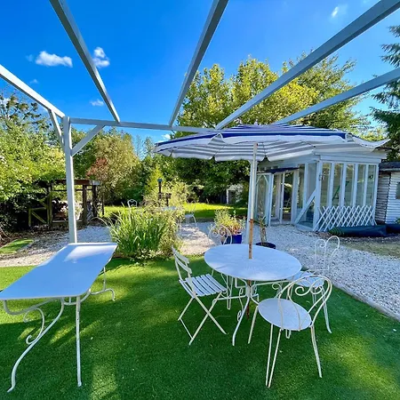 Vakantiehuis Maison Charmante Avec Jacuzzi Et Cours D'eau